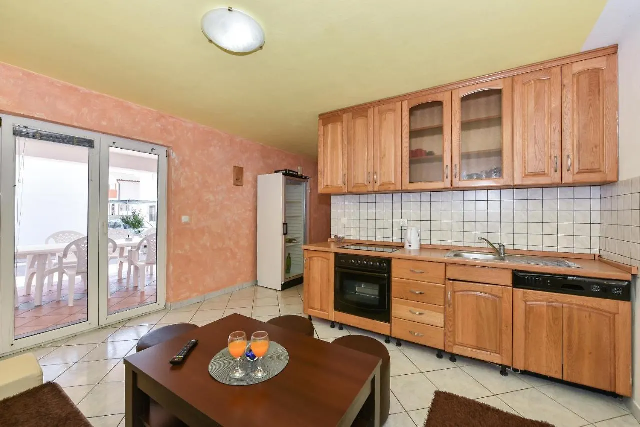 Holiday home Apartments Krepo Vir