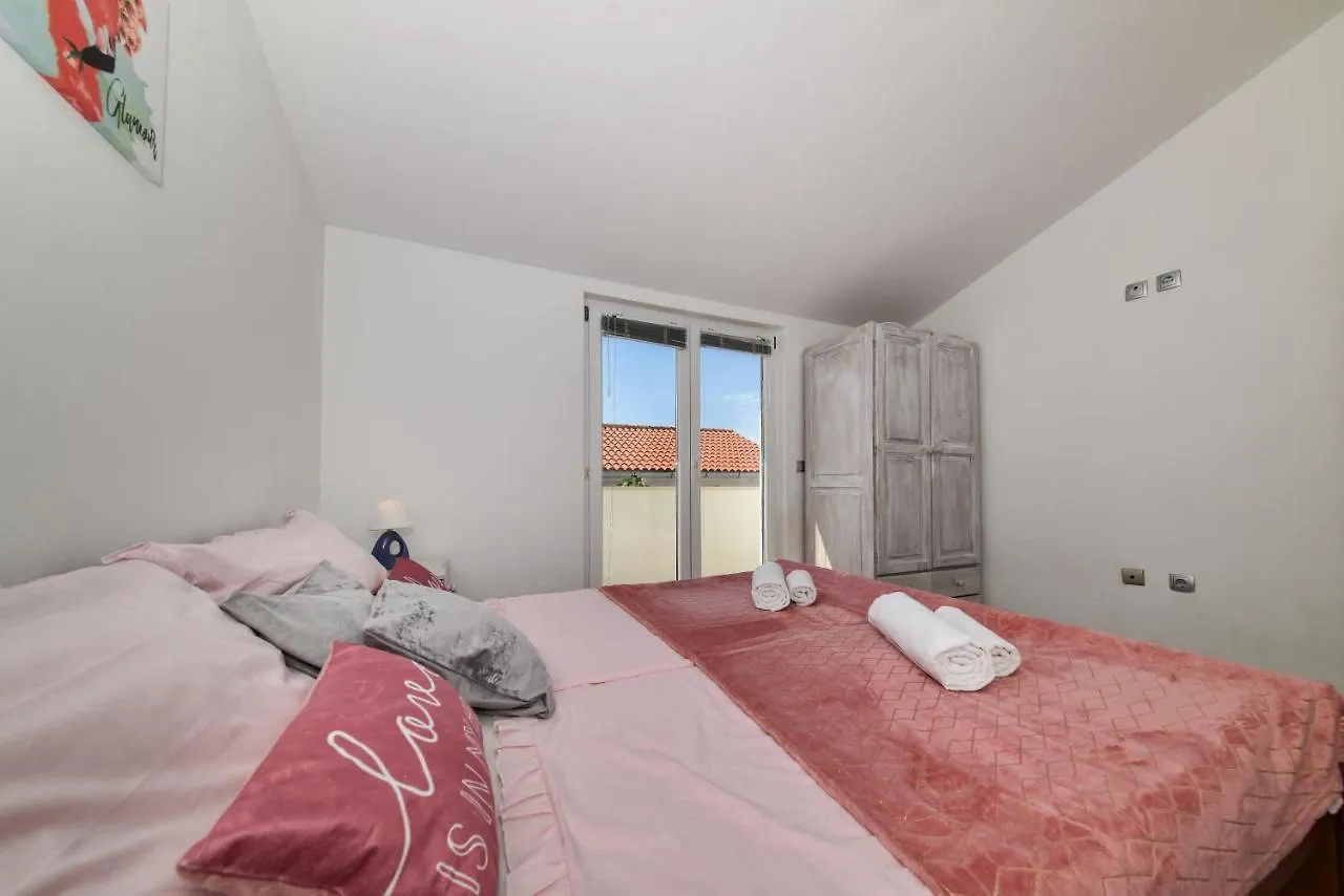 Apartments Krepo Vir