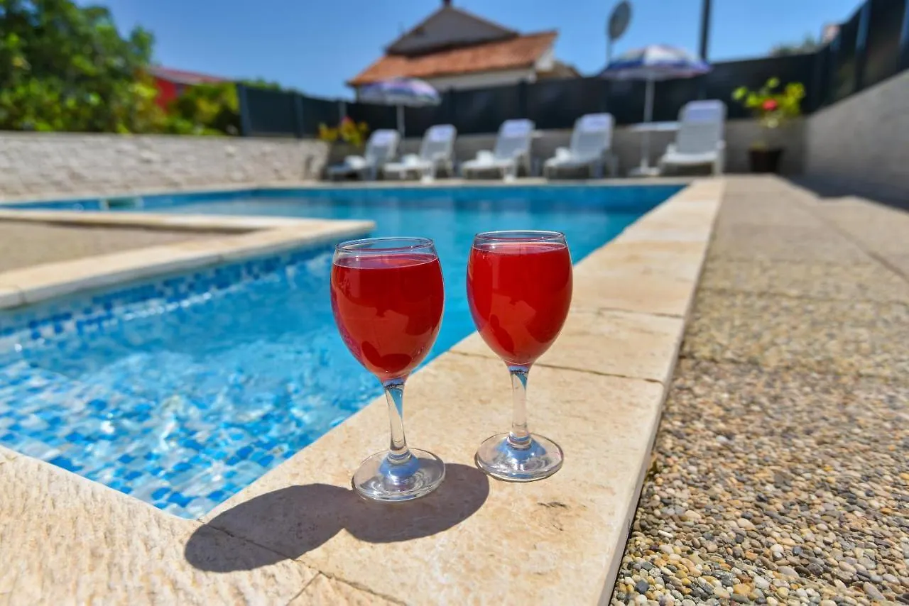 Holiday home Apartments Krepo Vir