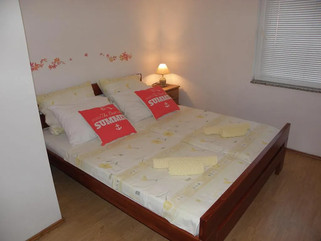 Holiday home Apartments Krepo Vir